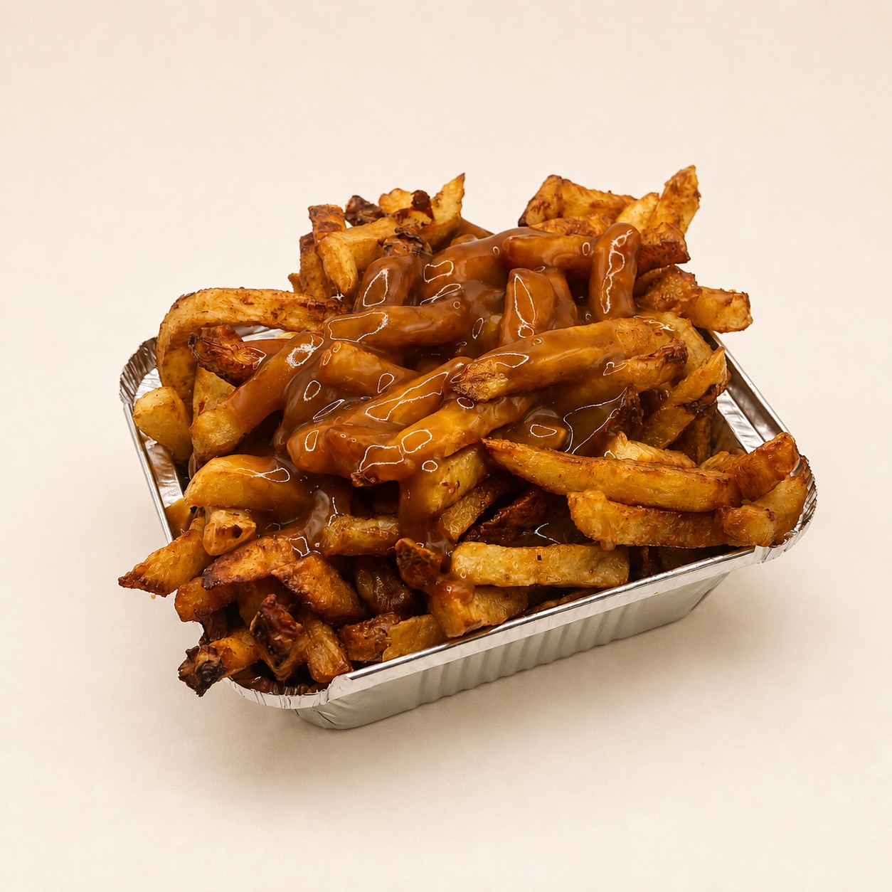 Poutine signature de la Cantine Ti-Wick, fromage sous les frites
